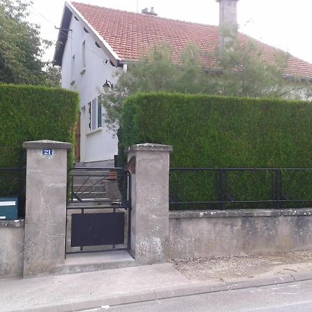 Chez Christian Et Isa Apartman Haudainville Kültér fotó