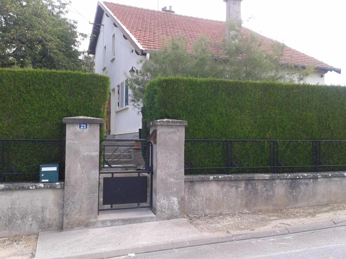 Chez Christian Et Isa Apartman Haudainville Kültér fotó